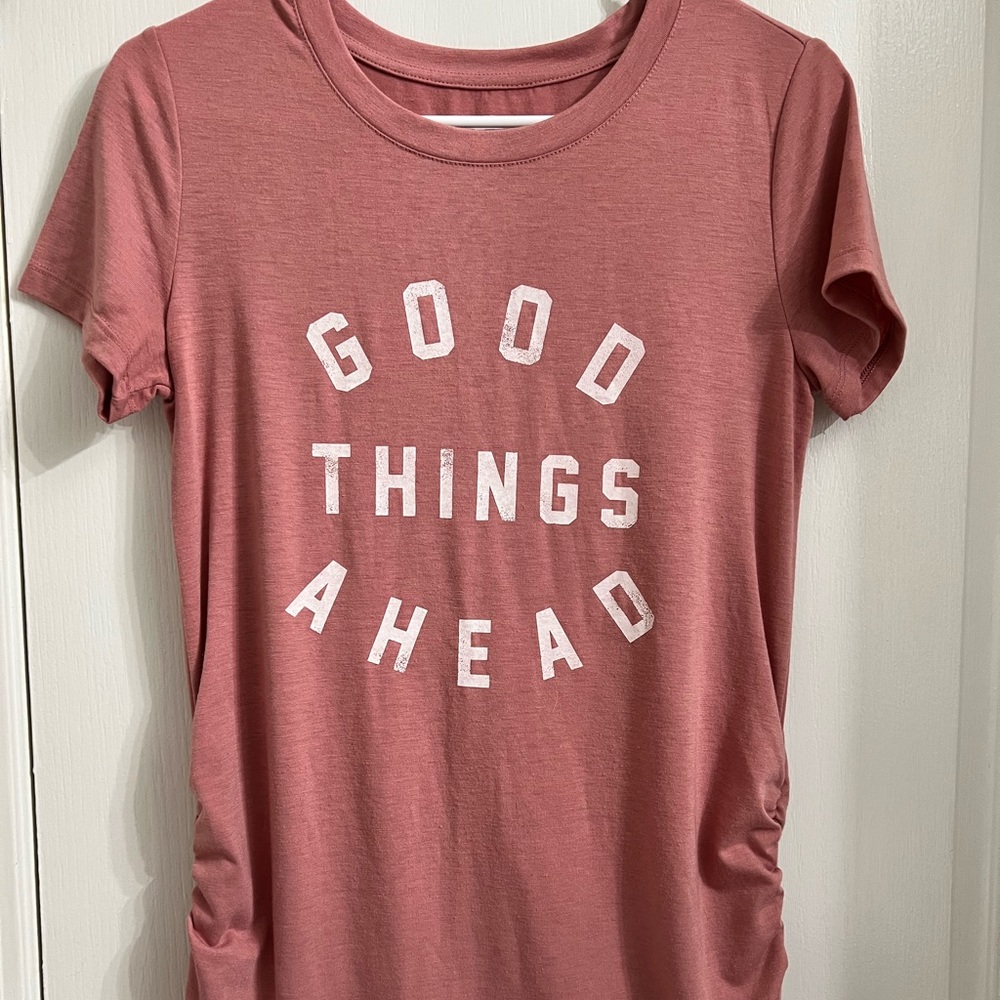 ‘Good Things Ahead’ Maternity Graphic Tee